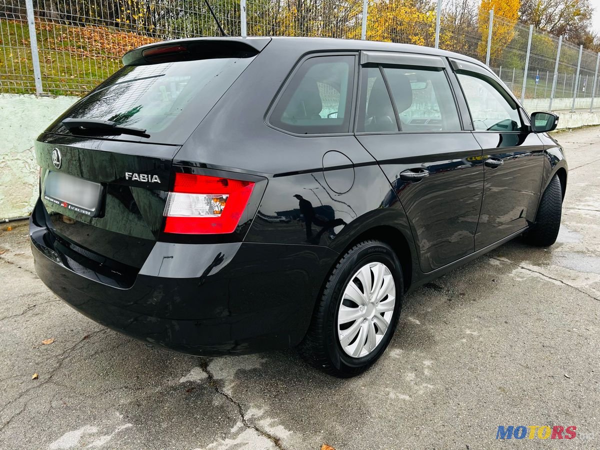 2016' Skoda Fabia photo #3