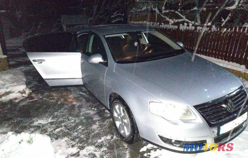 2009' Volkswagen Passat photo #3