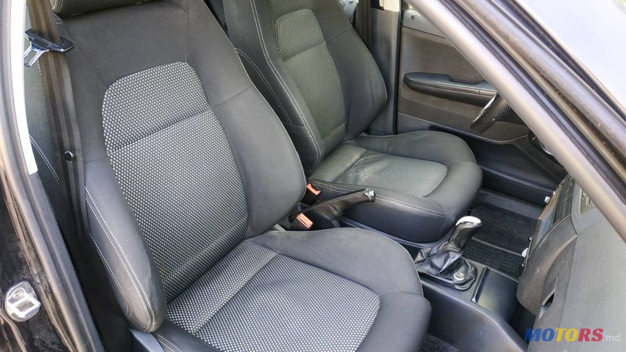 2006' Skoda Fabia photo #3