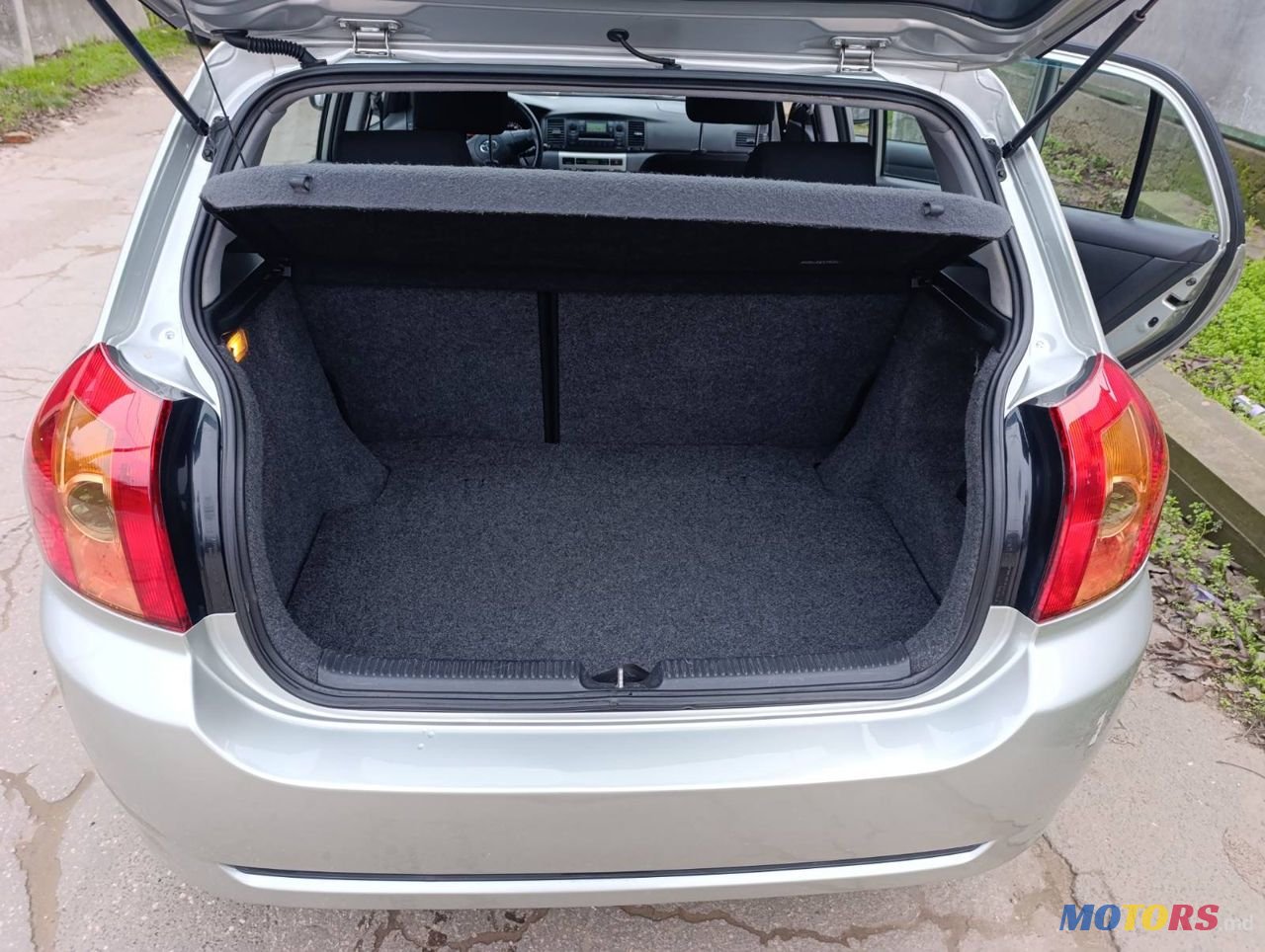 2006' Toyota Corolla photo #5