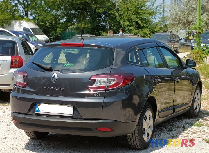 2012' Renault Megane photo #2