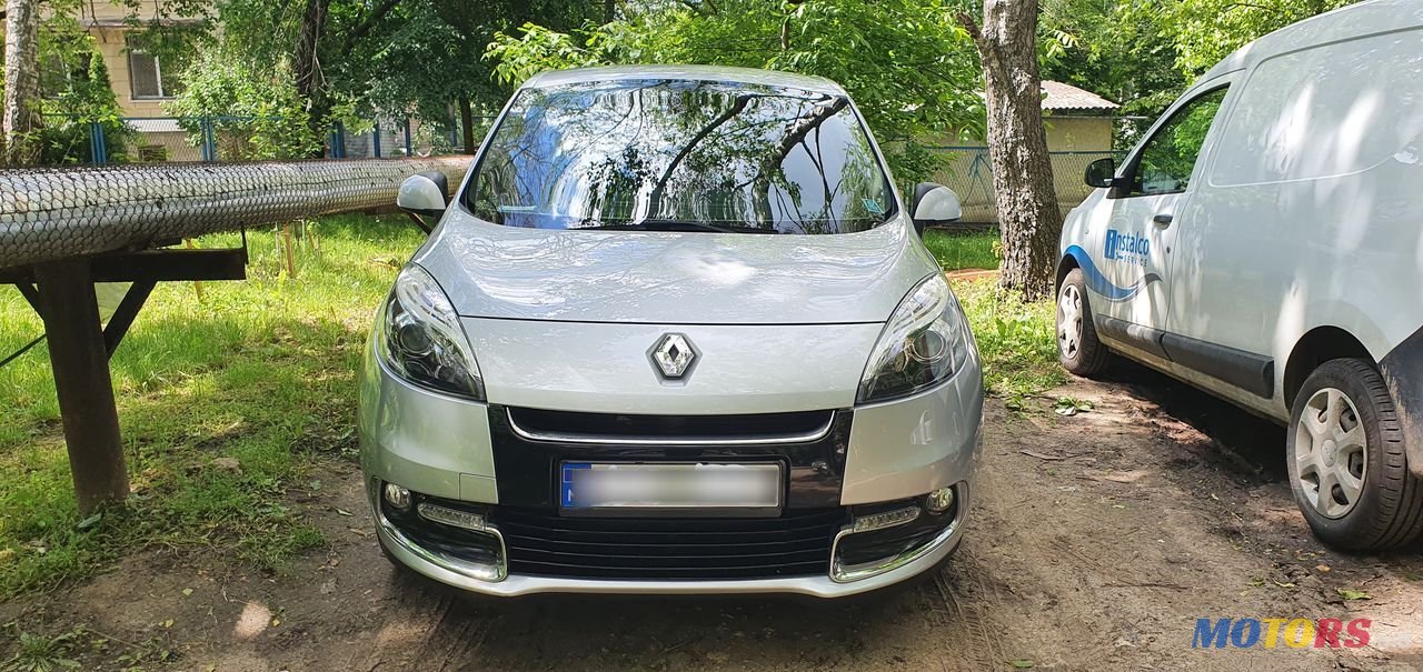 2012' Renault Scenic photo #4