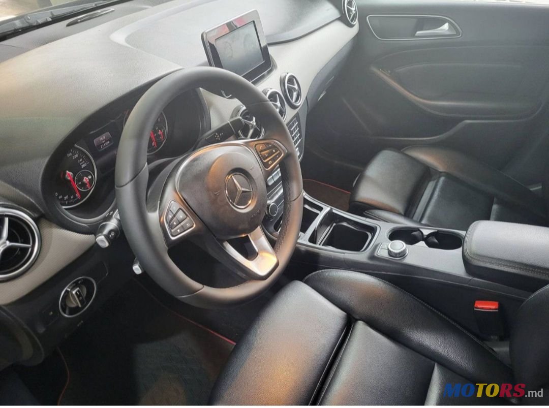 2017' Mercedes-Benz B Класс photo #6