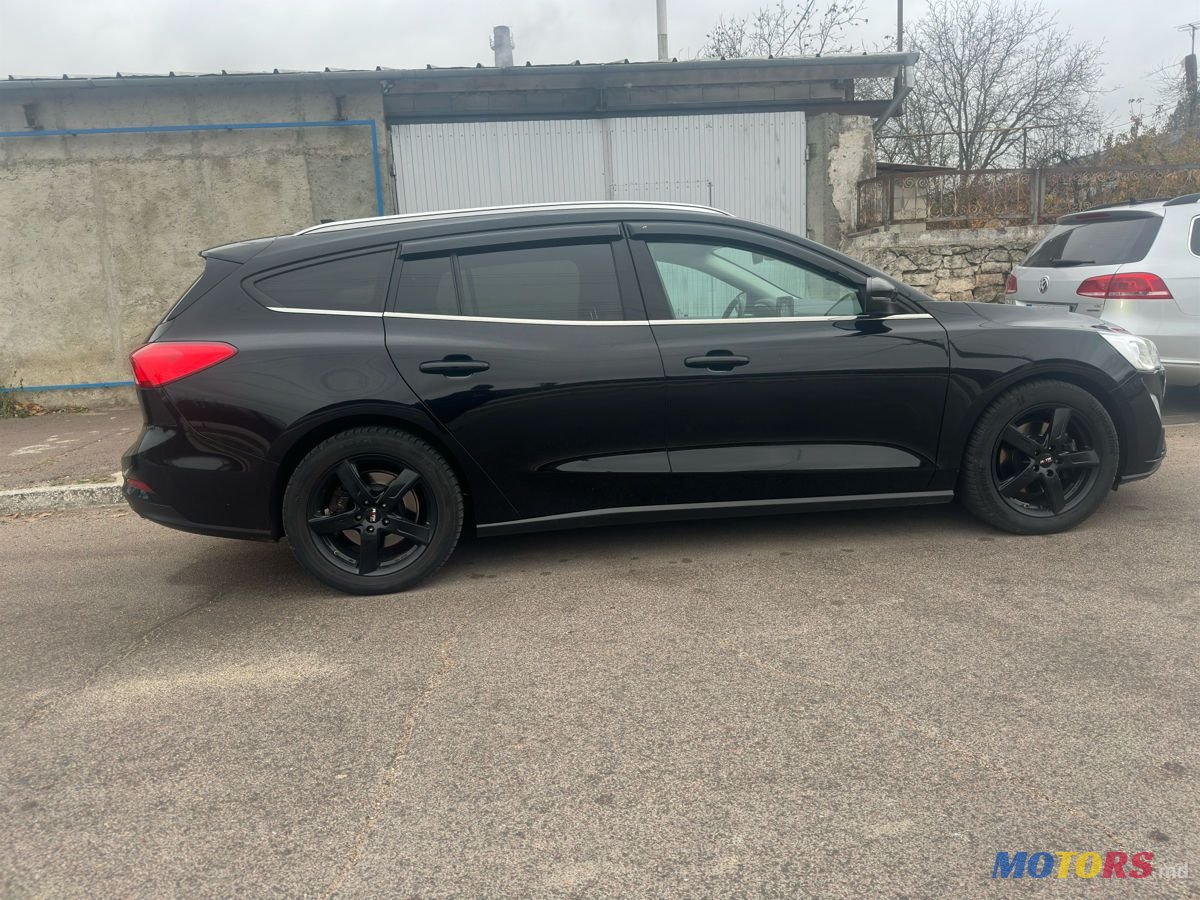 2019' Ford Focus photo #5