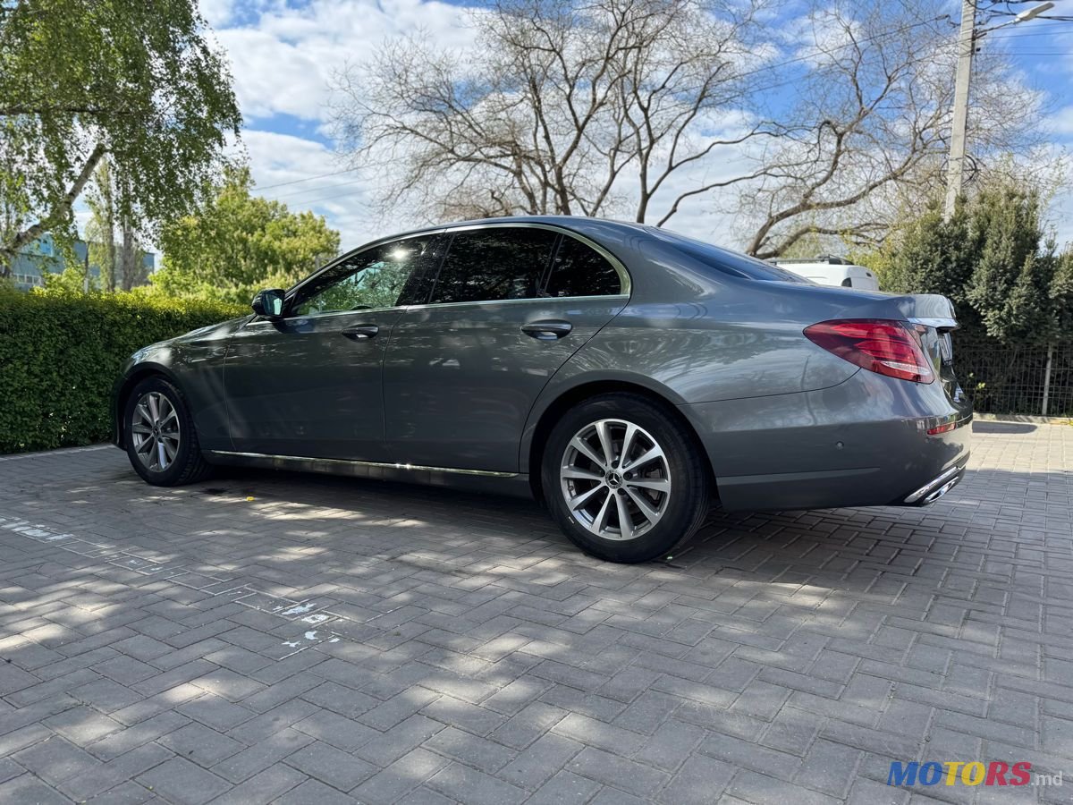 2018' Mercedes-Benz E-Class photo #4