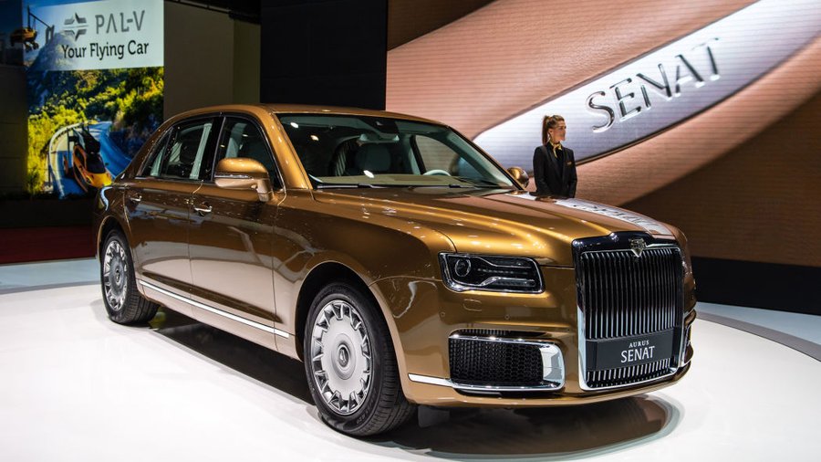 Roll like Putin: Russian automaker wants to sell 7-ton limo to the world