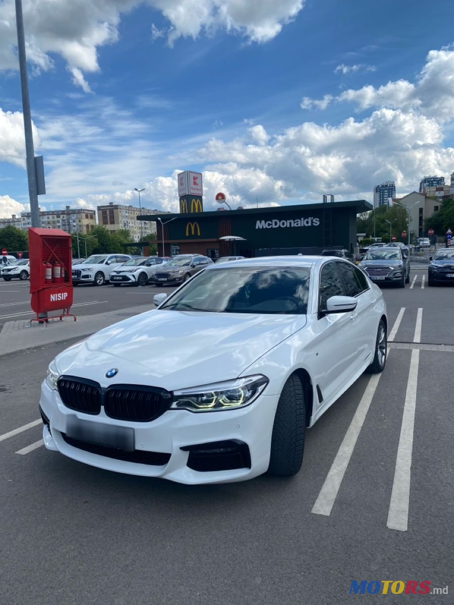 2020' BMW 5 Series photo #1