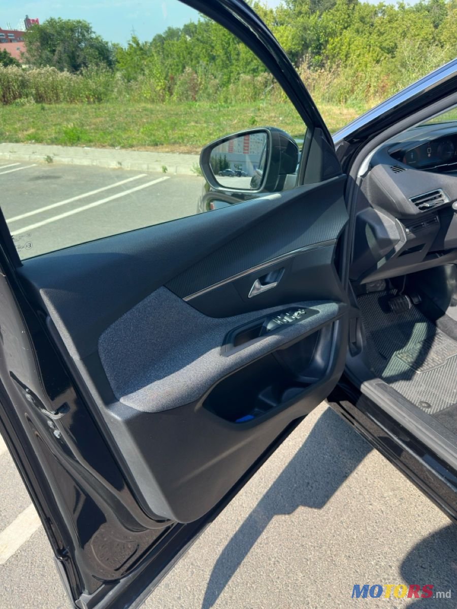 2019' Peugeot 3008 photo #5