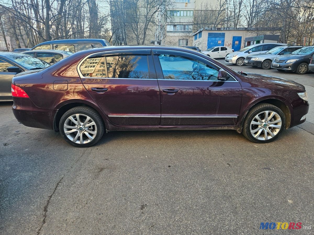 2010' Skoda Superb photo #2