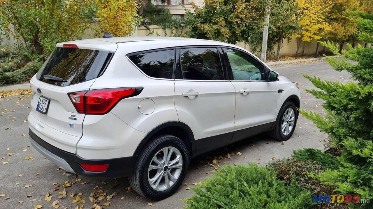 2019' Ford Kuga photo #4