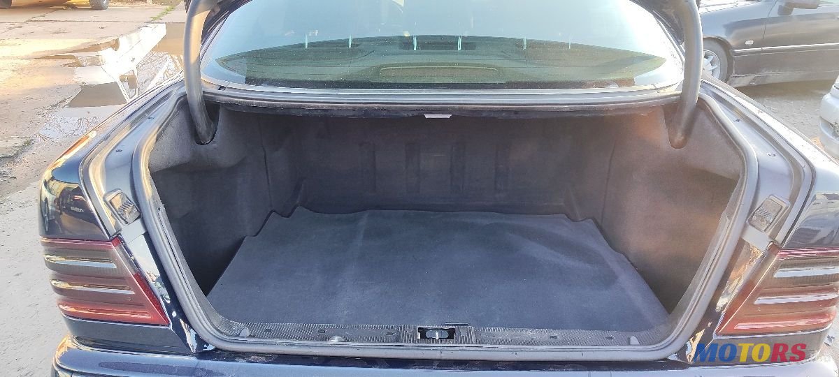 2001' Mercedes-Benz E-Class photo #6