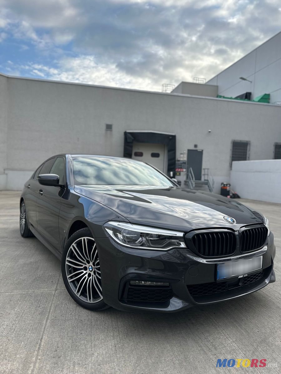 2020' BMW 5 Series photo #2
