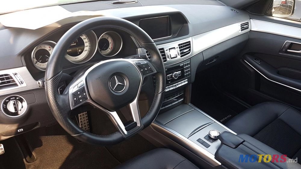 2014' Mercedes-Benz E Класс photo #3