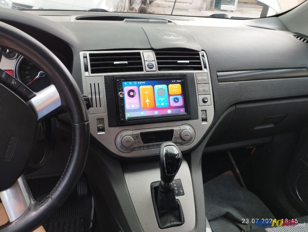 2009' Ford Kuga photo #4