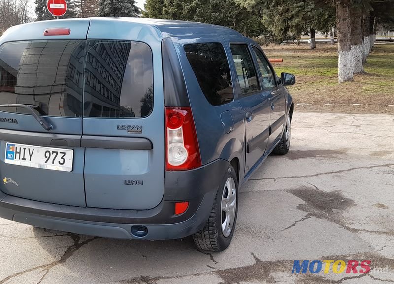 2007' Dacia Logan Mcv photo #3