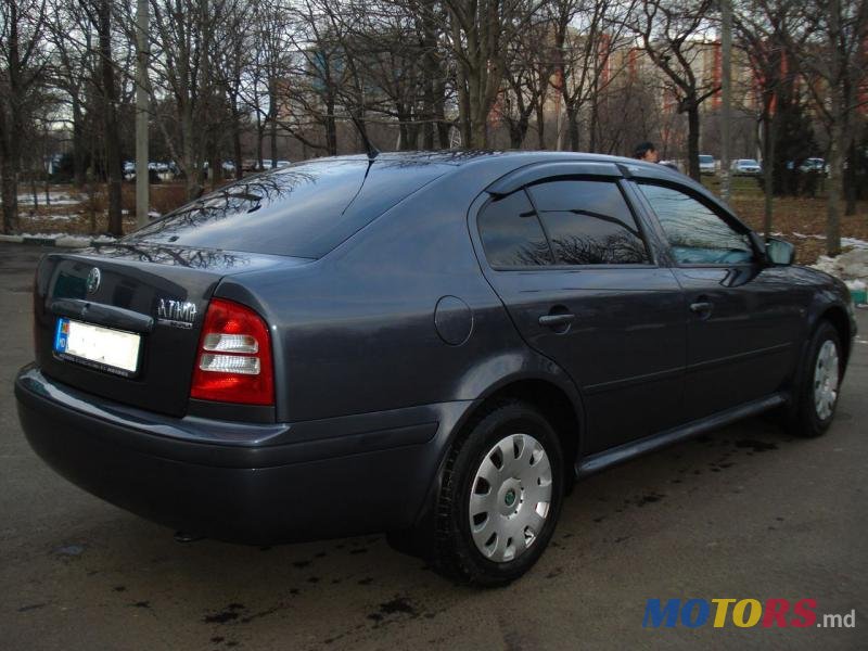 2009' Skoda Octavia photo #2