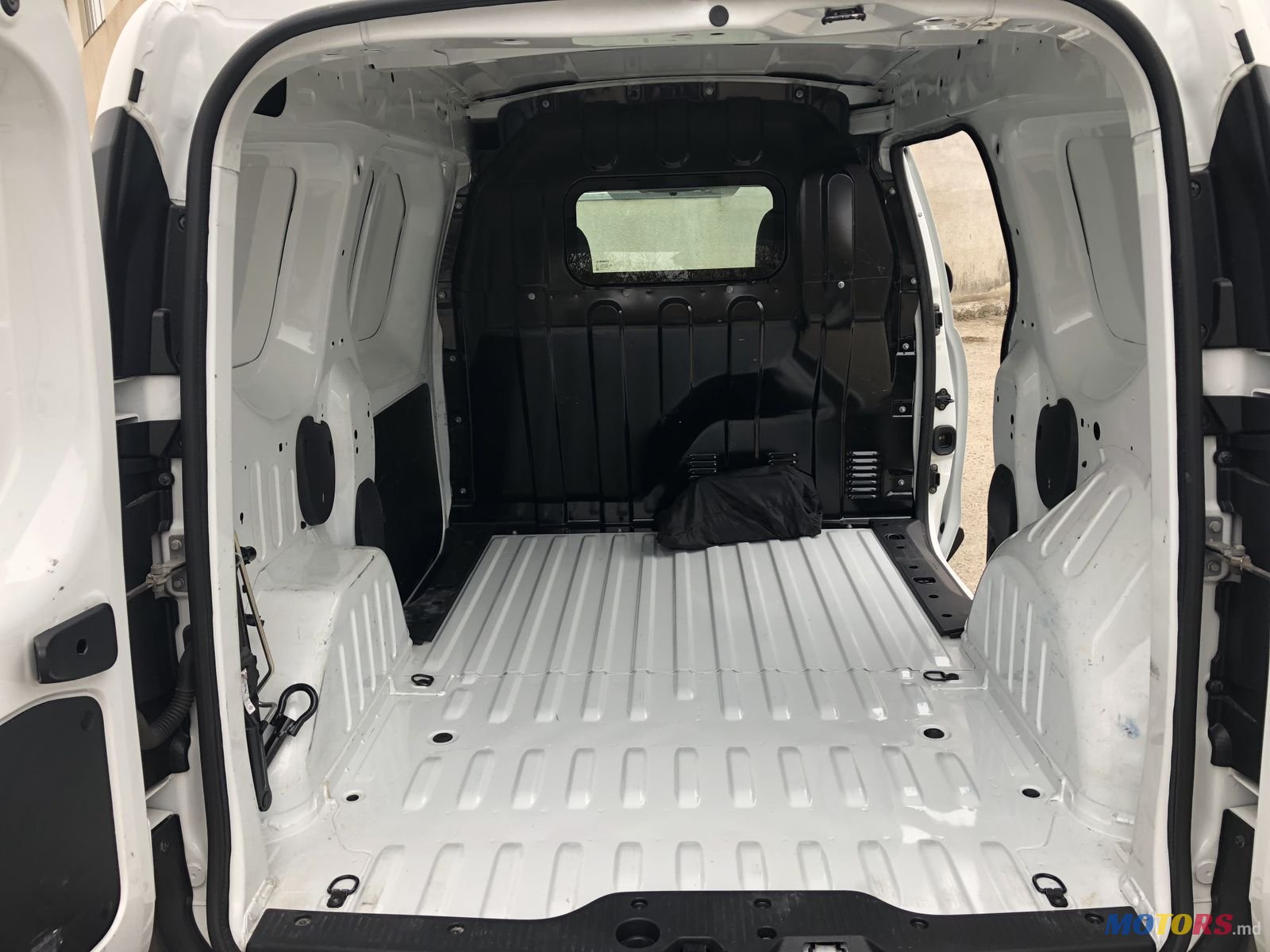 2014' Dacia Dokker VAN photo #5