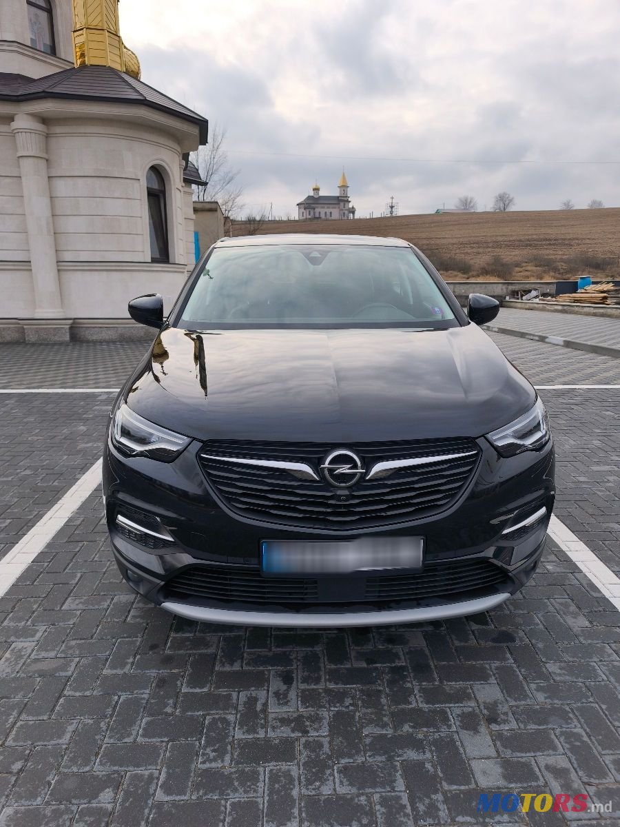 2020' Opel Grandland X photo #2
