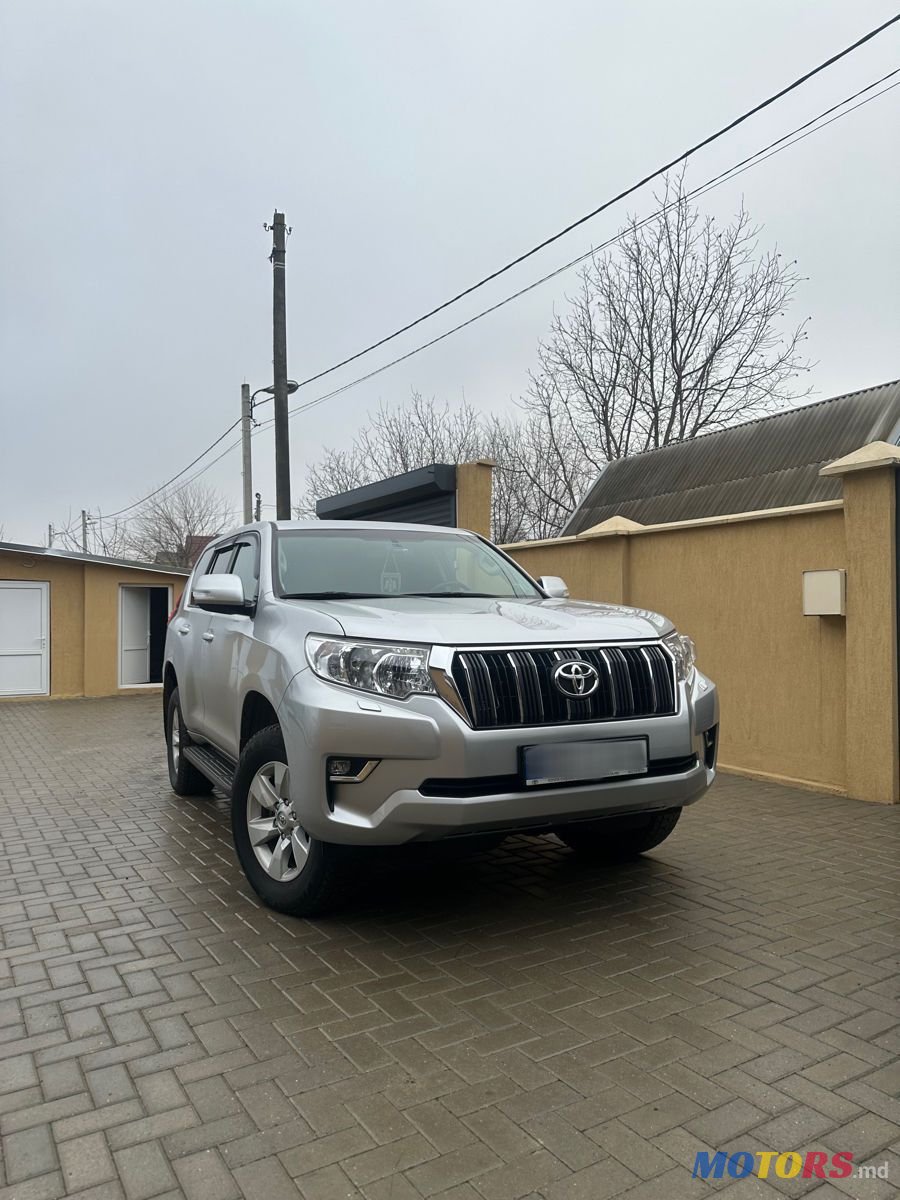 2023' Toyota Land Cruiser Prado photo #1