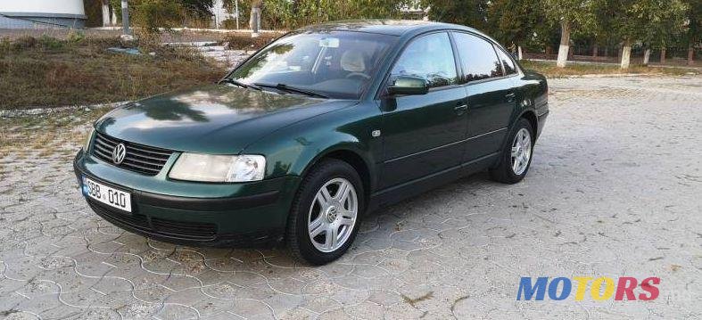 2000' Volkswagen Passat photo #1