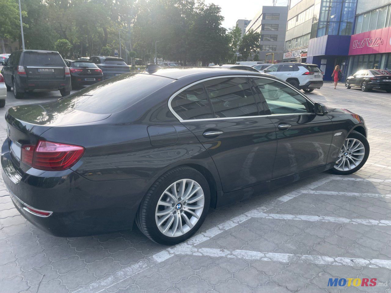 2014' BMW 5 Series photo #6