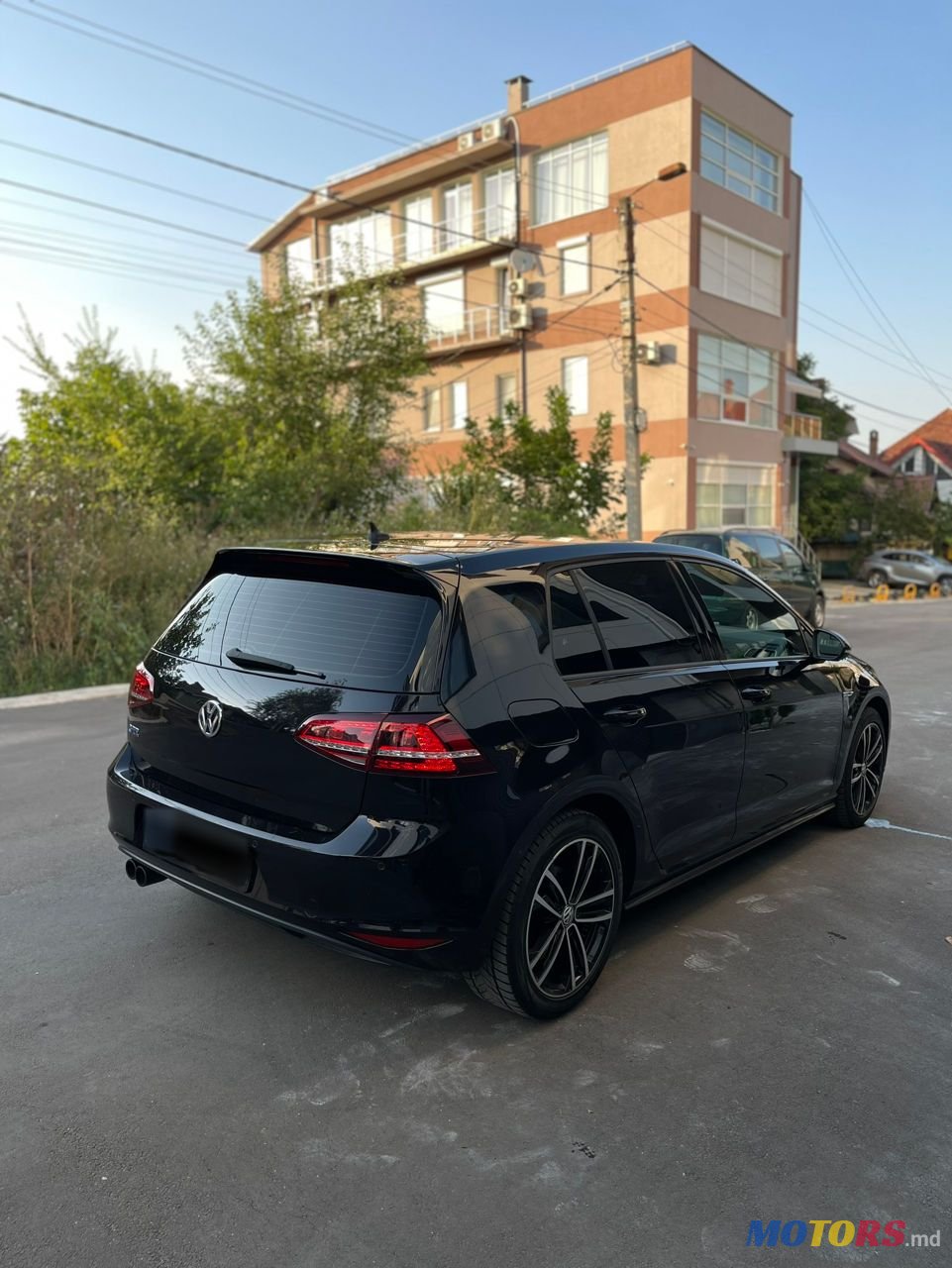 2015' Volkswagen Golf photo #5