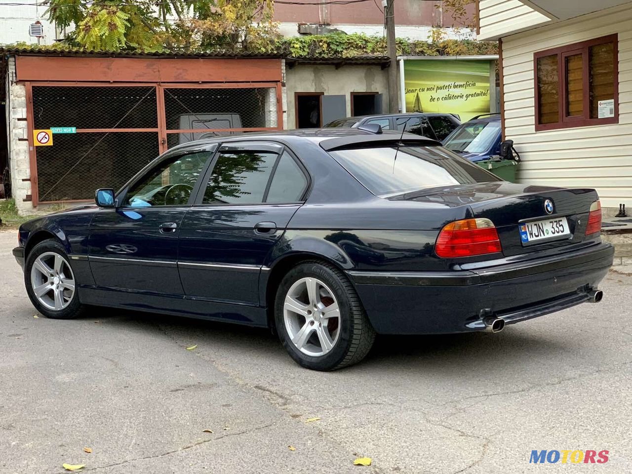 2001' BMW 7 Series photo #6