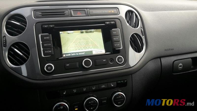 2013' Volkswagen Tiguan photo #2