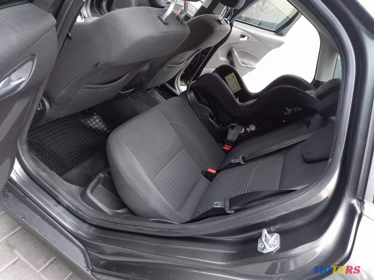 2014' Ford Focus photo #5