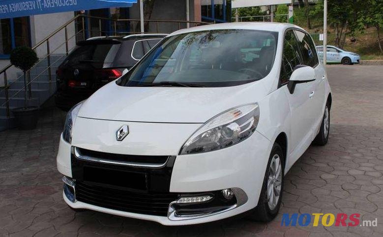 2012' Renault Scenic photo #1