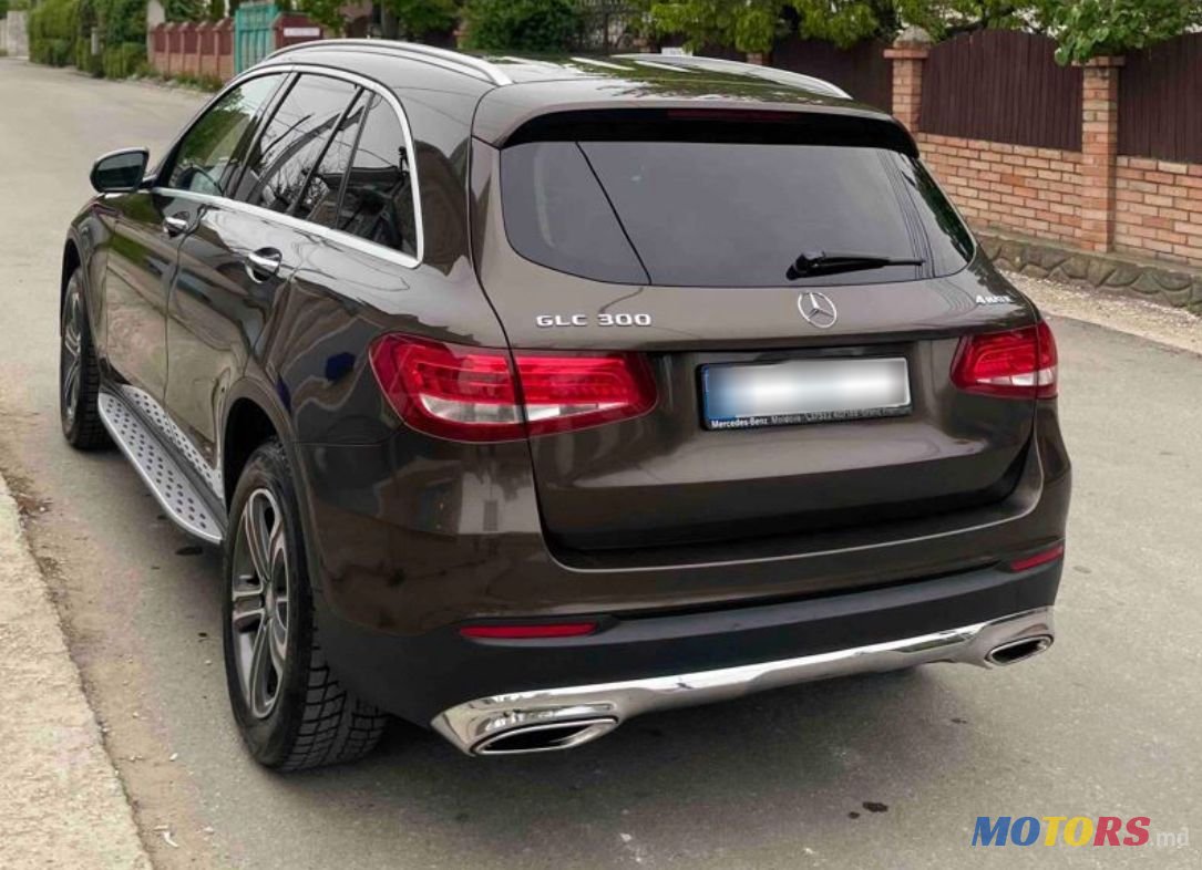 2016' Mercedes-Benz GLC photo #4