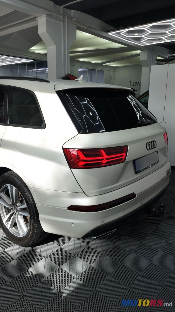 2015' Audi Q7 photo #3