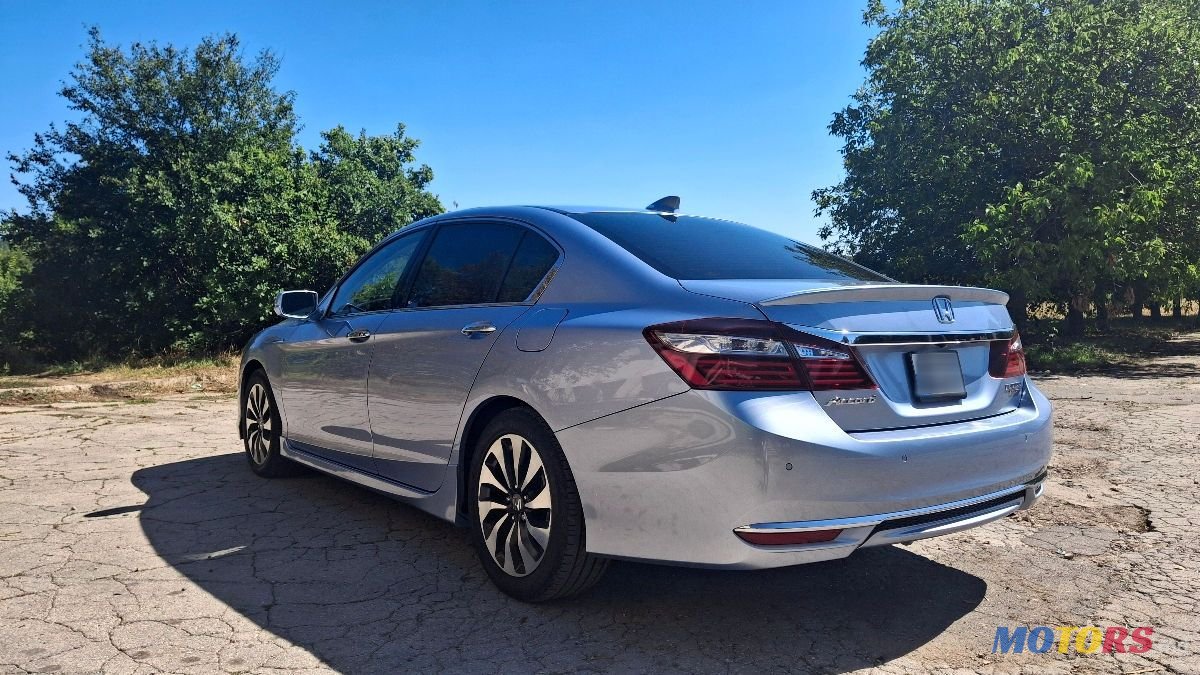2017' Honda Accord photo #2