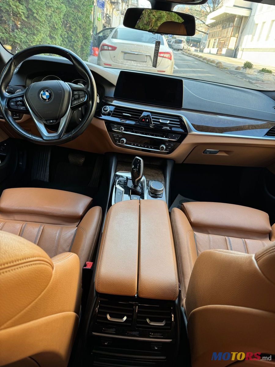 2018' BMW 5 Series photo #4