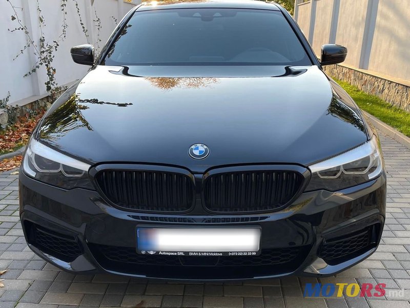 2019' BMW 5 Series photo #2