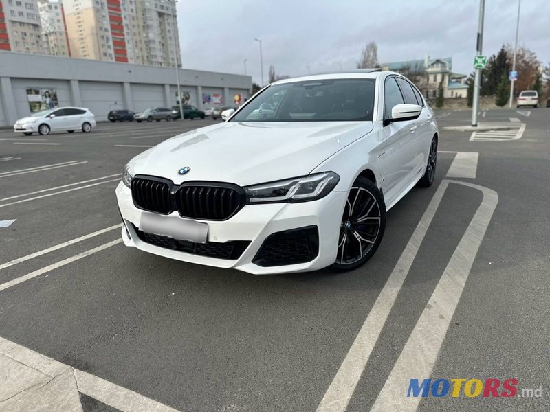 2020' BMW 5 Series photo #1