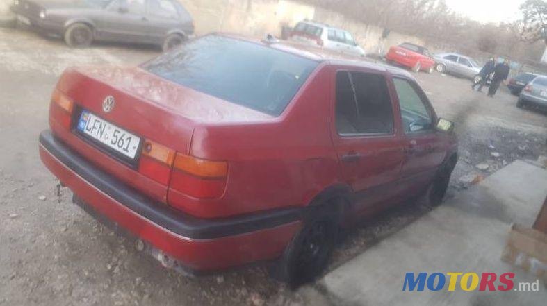 1993' Volkswagen Vento photo #4