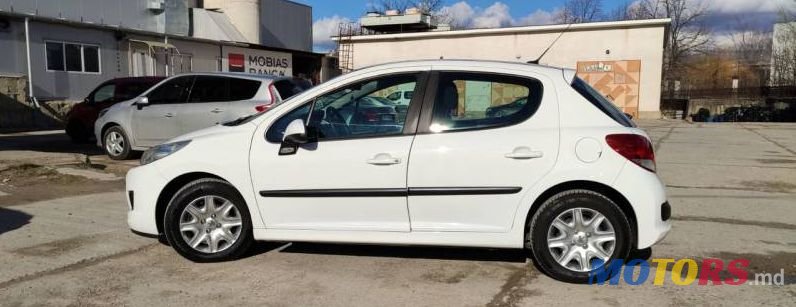 2010' Peugeot 207 photo #2