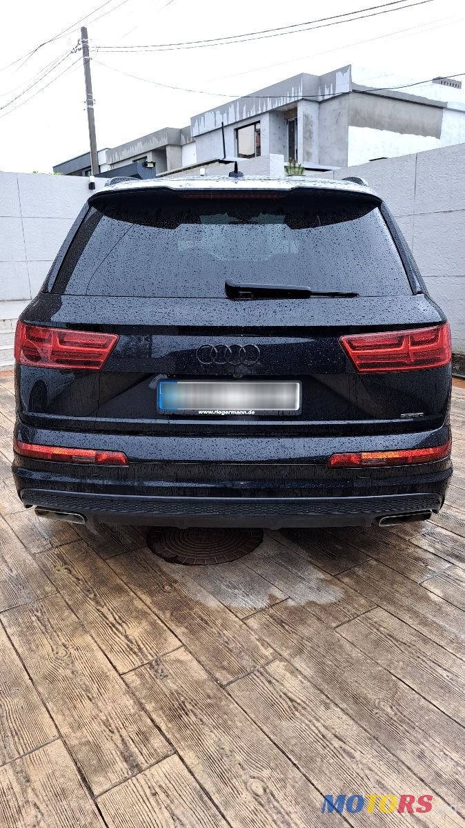 2016' Audi Q7 photo #6