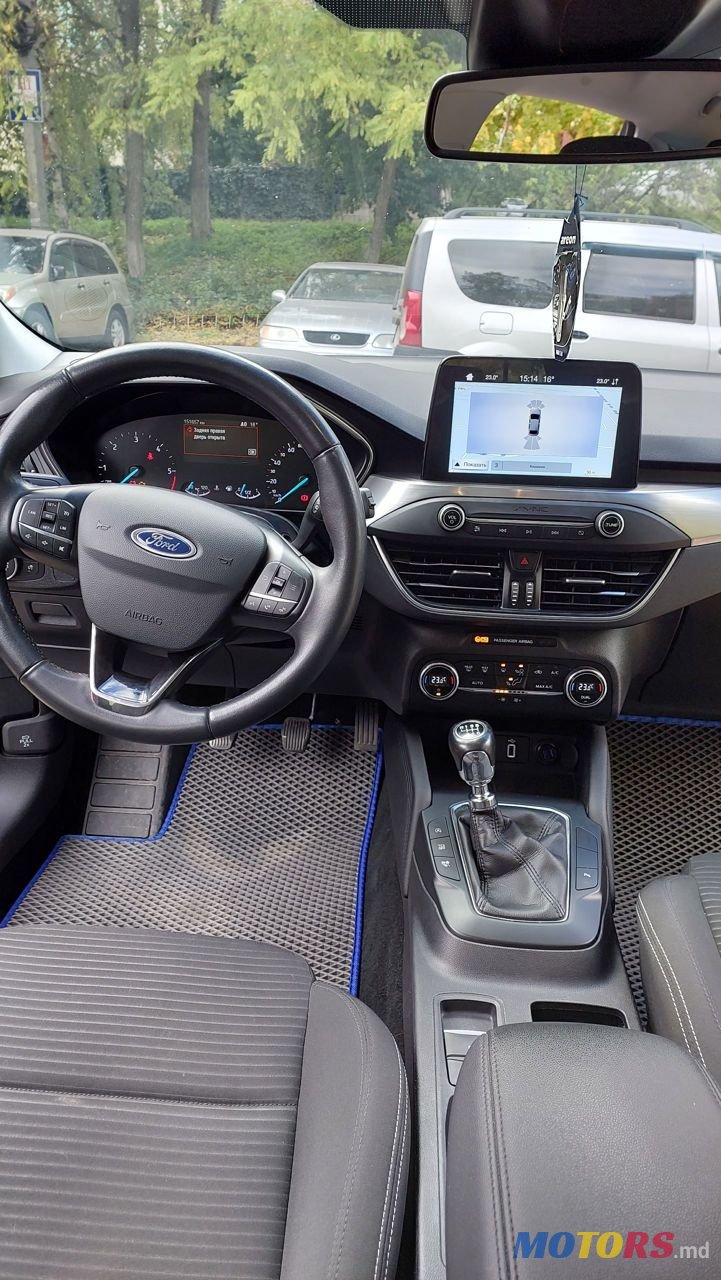 2018' Ford Focus photo #5