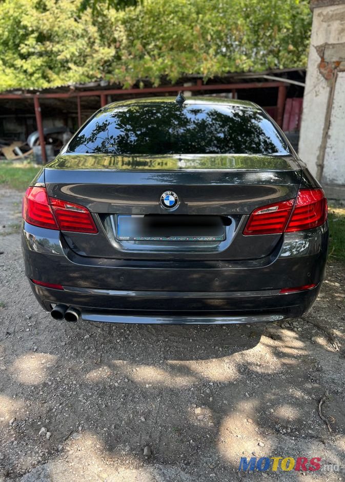 2010' BMW 5 Series photo #1