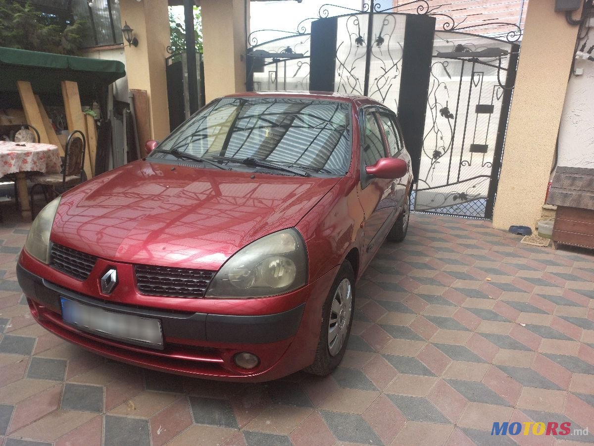 2002' Renault Clio photo #1