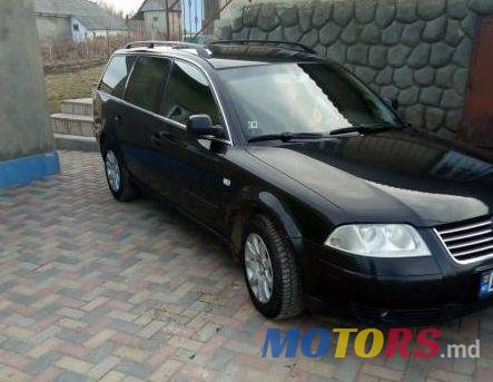 2003' Volkswagen Passat photo #2