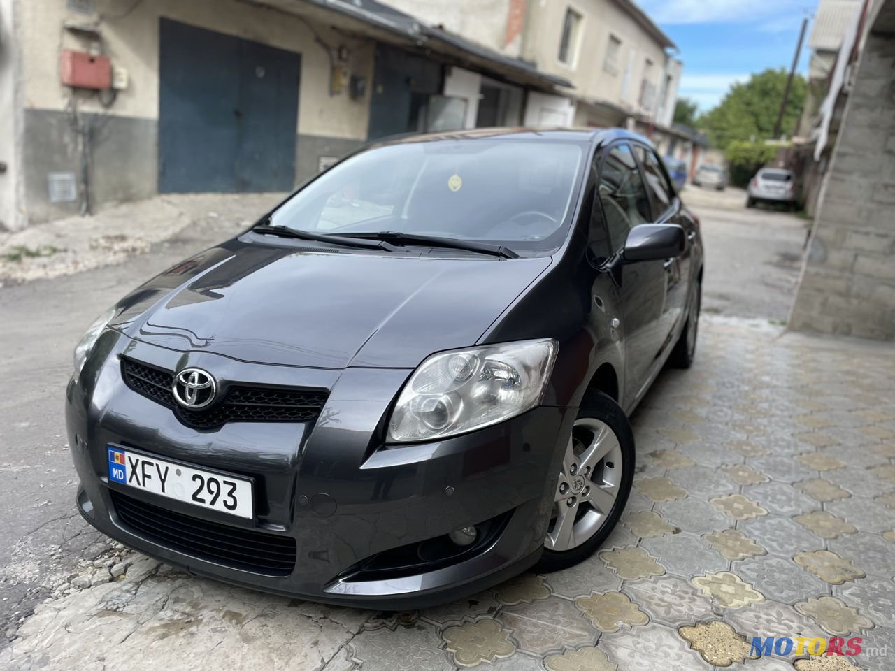 2007' Toyota Auris photo #1