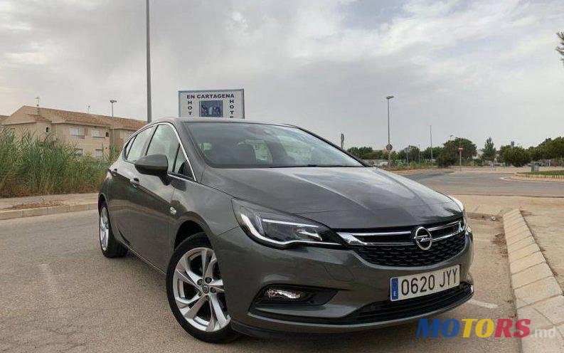 2017' Opel Astra photo #1