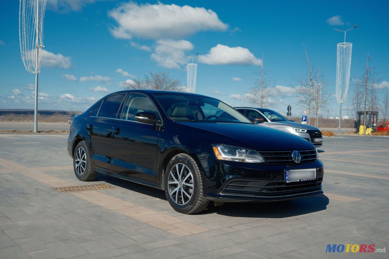 2017' Volkswagen Jetta photo #2