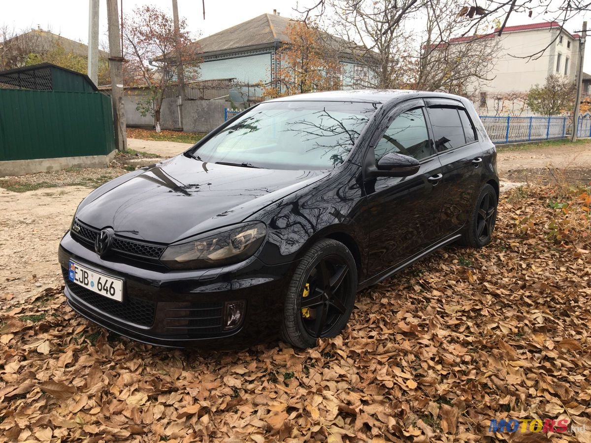 2009' Volkswagen Golf photo #4