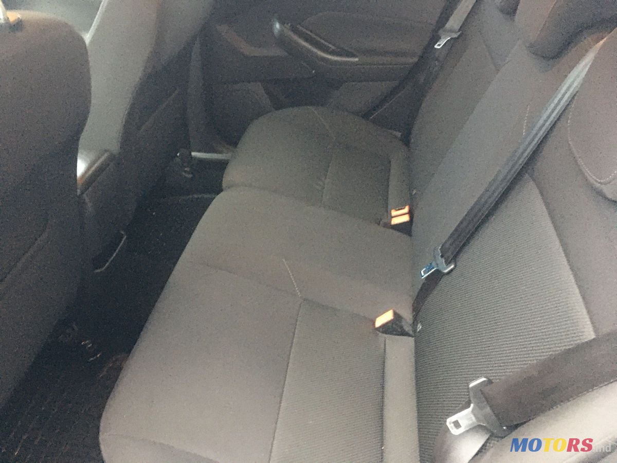 2016' Ford Focus photo #5
