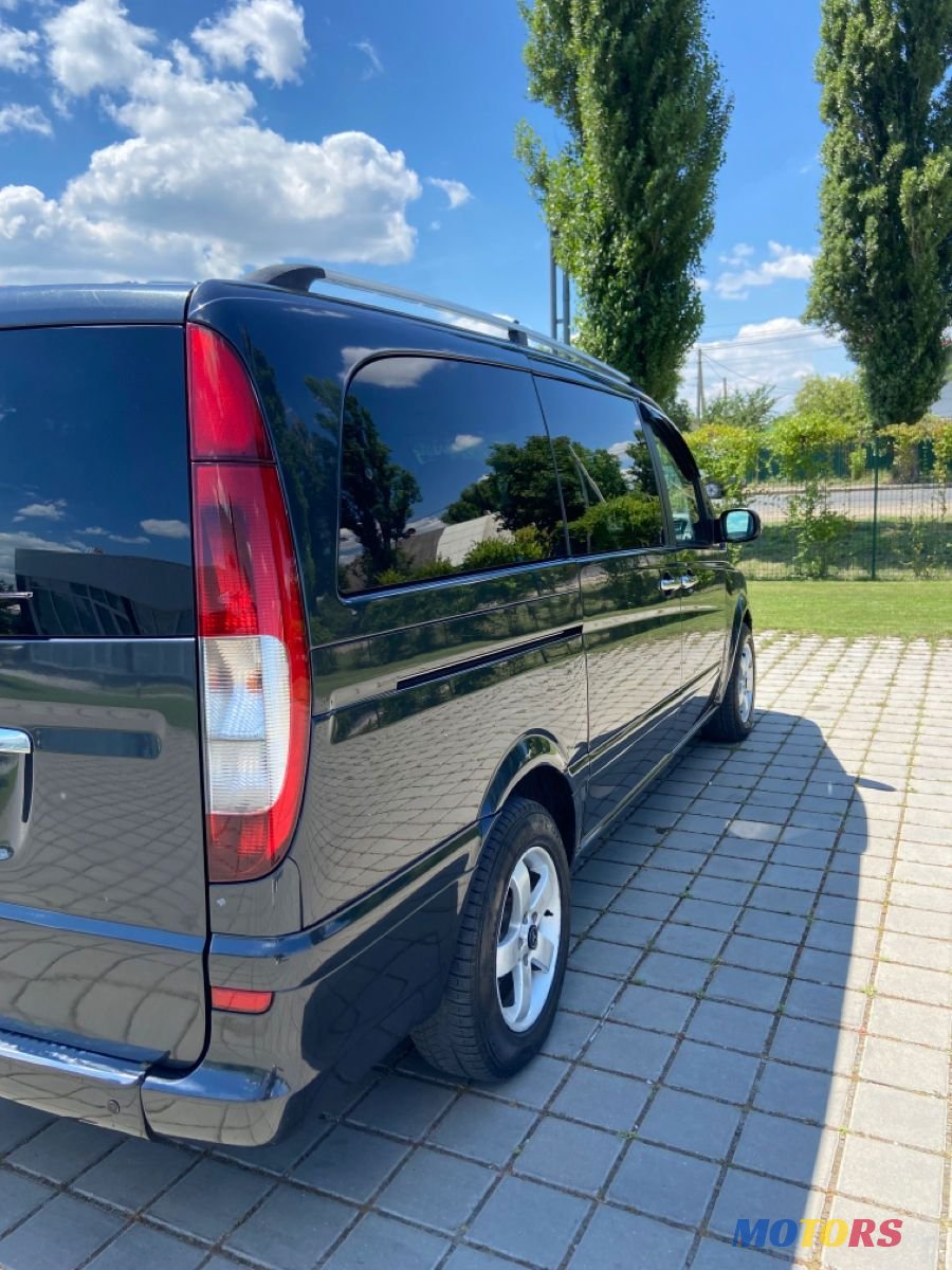 2005' Mercedes-Benz Viano photo #4