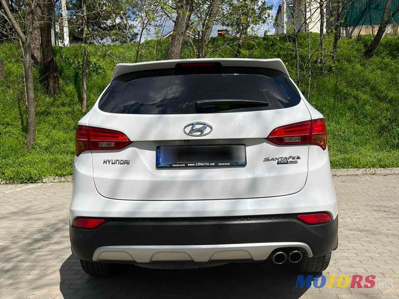 2015' Hyundai Santa Fe photo #3